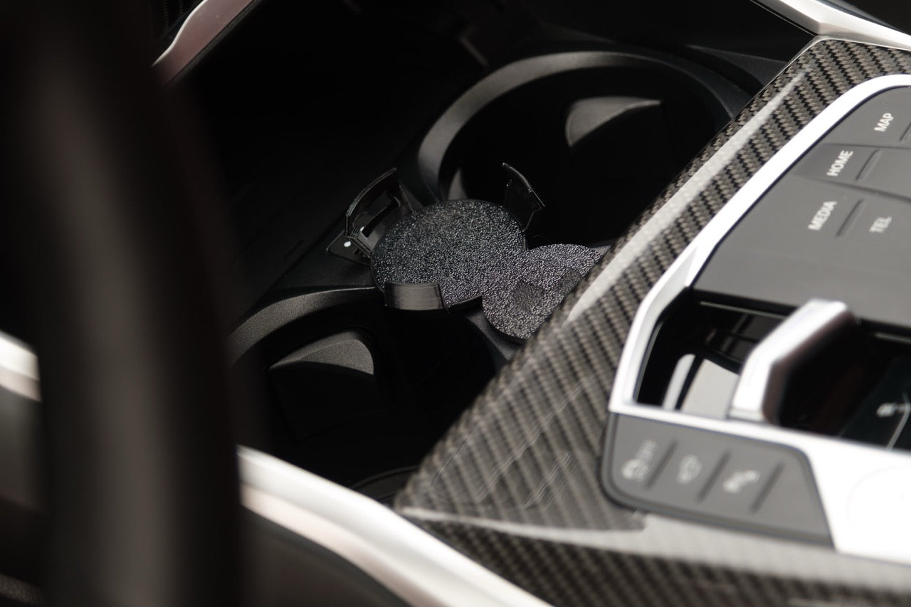 Close-up of OOONO Co-Driver No2 holder BMW G22 G23 discreet fit